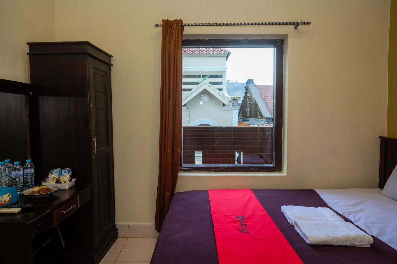 Reddoorz At Hotel Rich Parepare Near Pantai Mattirotasi Экстерьер фото