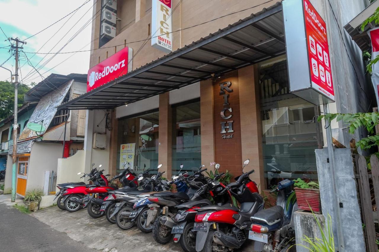 Reddoorz At Hotel Rich Parepare Near Pantai Mattirotasi Экстерьер фото