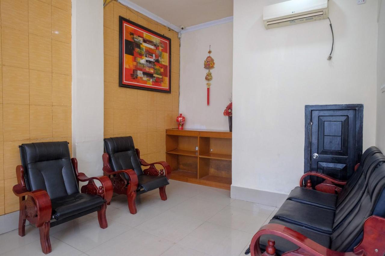 Reddoorz At Hotel Rich Parepare Near Pantai Mattirotasi Экстерьер фото