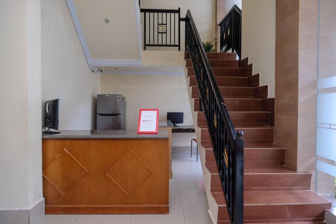 Reddoorz At Hotel Rich Parepare Near Pantai Mattirotasi Экстерьер фото