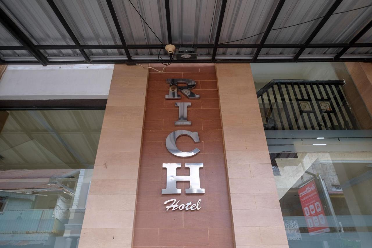 Reddoorz At Hotel Rich Parepare Near Pantai Mattirotasi Экстерьер фото